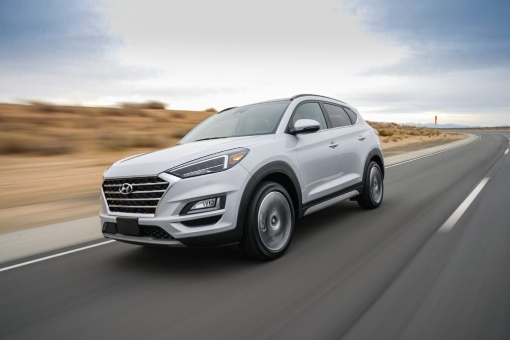 Honda Civic vs Hyundai Tucson