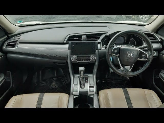 Honda Civic vs Hyundai Tucson